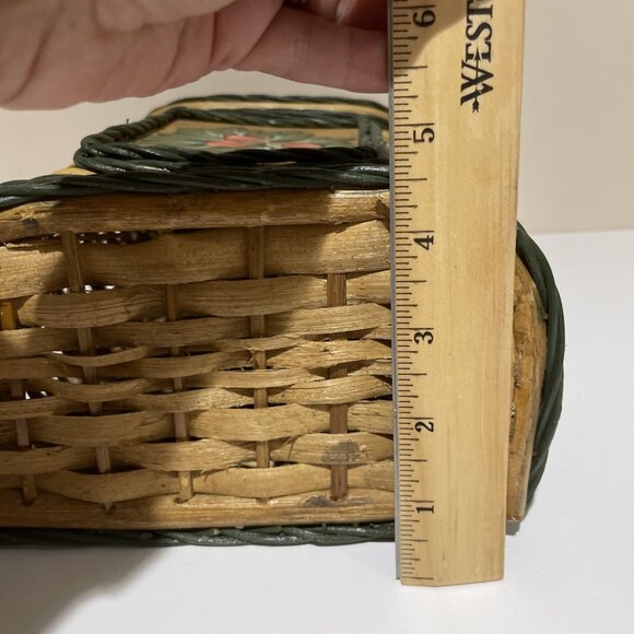 Vintage Woven Wicker Hanging Wall Pocket Basket Americana Forest Cottagecore - Picture 12 of 13